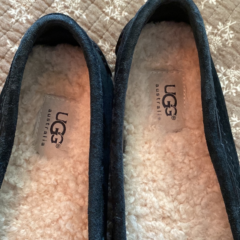 UGG black suede shoes - Picture 7 of 8